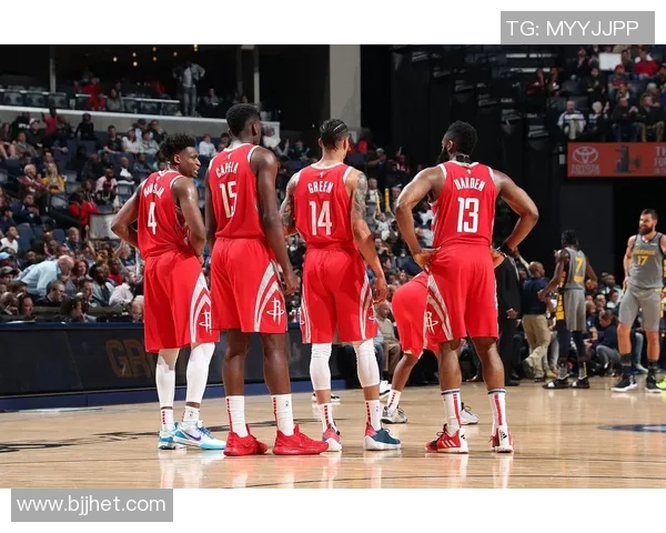 火箭与灰熊精彩对决回顾1月1日全场录像分析与精彩瞬间分享